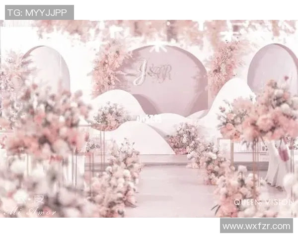 梦幻粉色系足球球星墙布打造激情与浪漫交织的独特空间魅力 梦幻粉色系足球球星墙布打造激情与浪漫交织的独特空间魅力