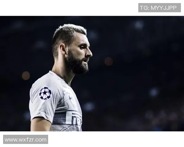 当红足球球星引领潮流 探秘他们背后的成功之路与独特魅力 当红足球球星引领潮流 探秘他们背后的成功之路与独特魅力