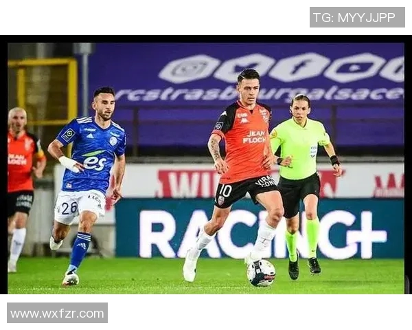 聚焦黑人足球巨星赛场风采展现拼搏精神与无限激情魅力 聚焦黑人足球巨星赛场风采展现拼搏精神与无限激情魅力